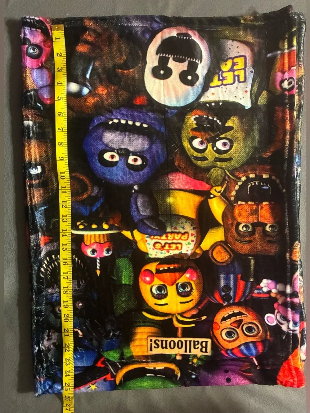 NEW Five Nights at Freddy's Throw Blanket